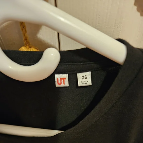 KISS x Uniqlo T-shirt (The Demon, Gene Simmons) - Picture 2 of 3